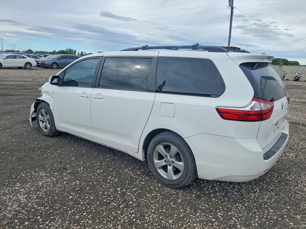2015 TOYOTA SIENNA — DSRA