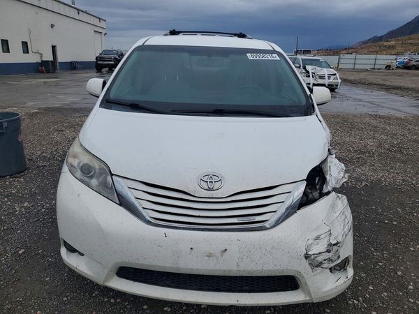 2015 TOYOTA SIENNA — DIRF