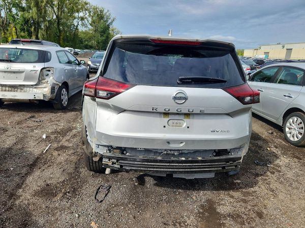 2021 NISSAN ROGUE SV — DIRR