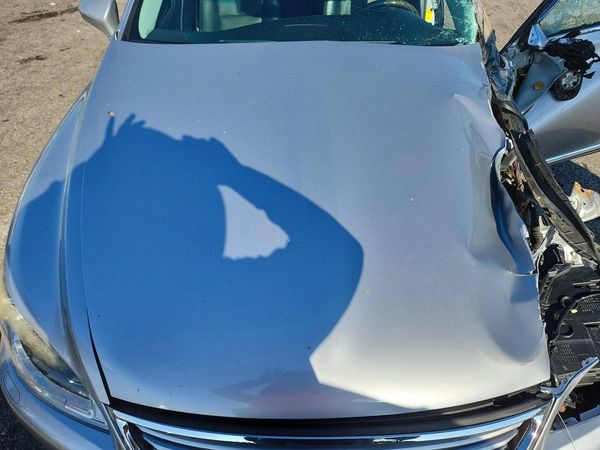 2014 LEXUS LS460 460 — Engine bay