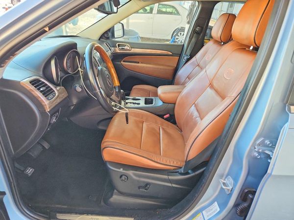 2013 JEEP CHEROKEE Overland — DENT
