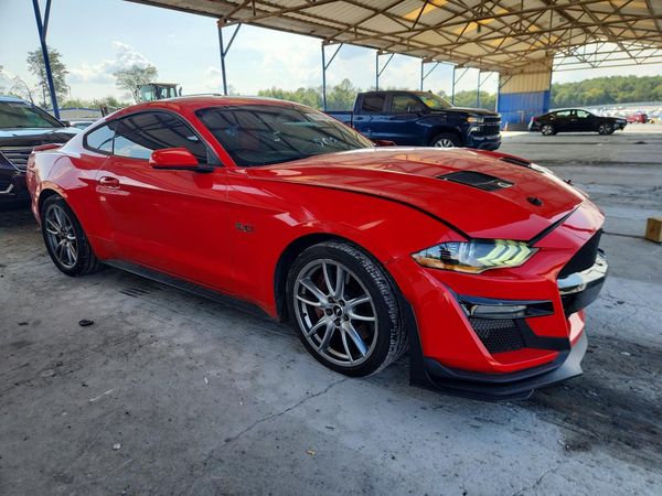 2018 FORD MUSTANG GT Coupe — Passenger 3/4
