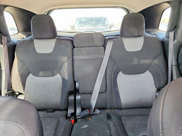 2016 JEEP CHEROKEE Sport — SUVN