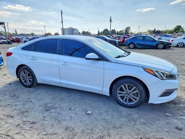 2015 HYUNDAI SONATA SE, ECO — Passenger 3/4
