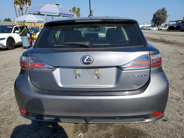 2013 LEXUS CT 200 200h — DIRR