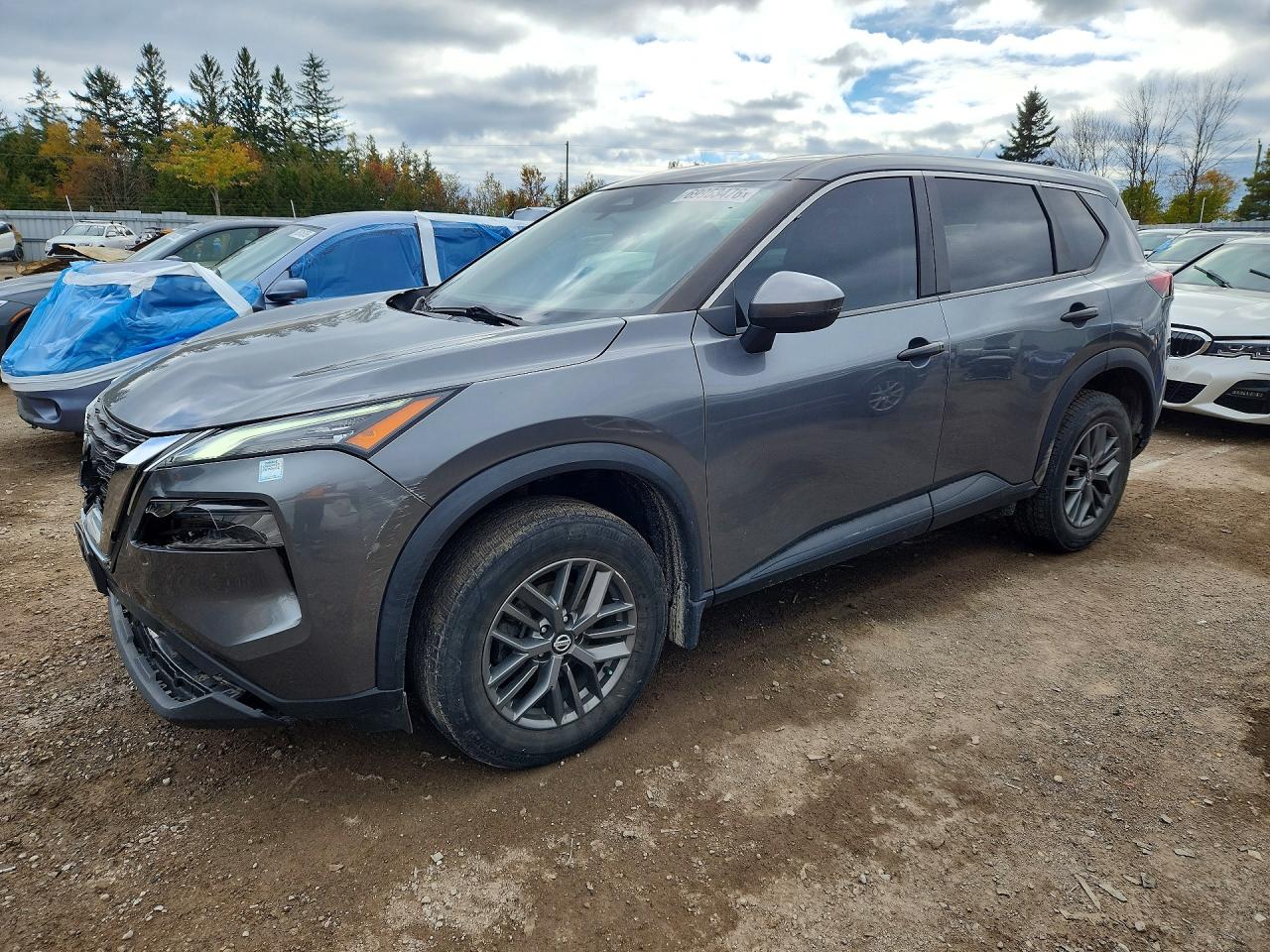 2021 NISSAN ROGUE S — Front 3/4