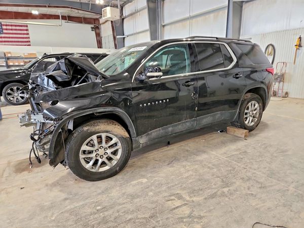2021 CHEVROLET TRAVERSE LT — Front 3/4
