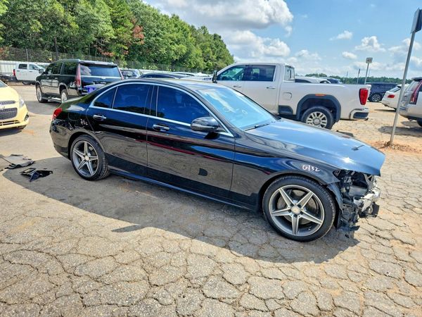 2016 MERCEDES-BENZ C C300-4M — Passenger 3/4