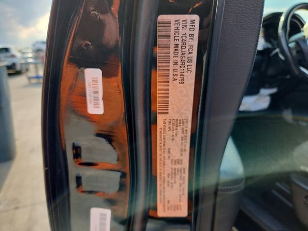 2024 DODGE DURANGO SXT — VINS