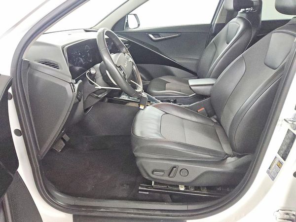 2023 KIA NIRO Wind — DENT