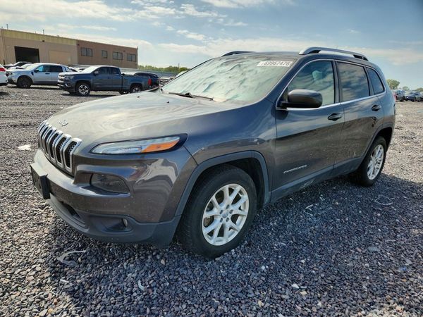 2016 JEEP CHEROKEE — DSFA — Front 3/4