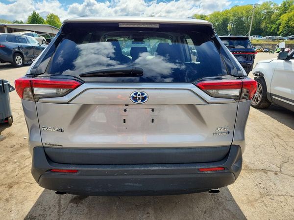 2021 TOYOTA RAV4 XLE HV — DIRR