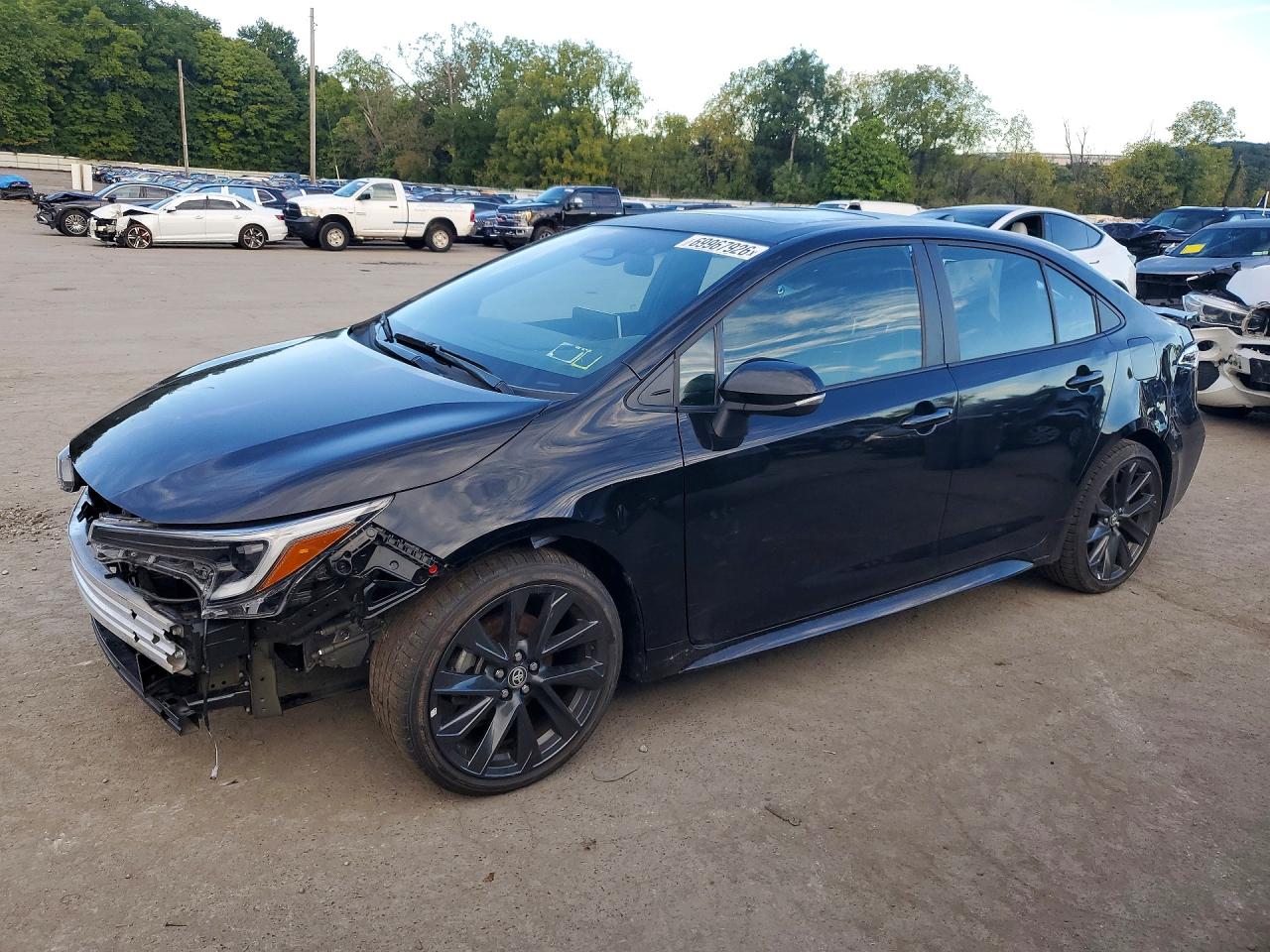 2025 TOYOTA COROLLA SE — Front 3/4