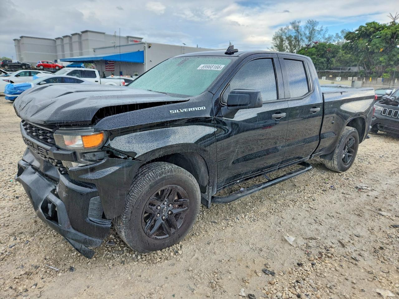 2019 CHEVROLET SILVERADO Work Truck — Front 3/4