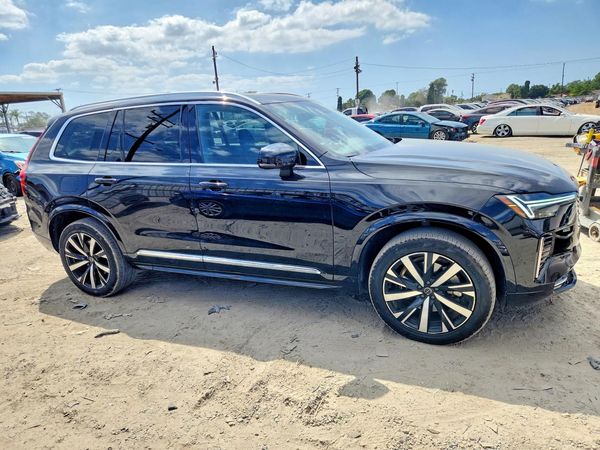 2025 VOLVO XC90 — Passenger 3/4
