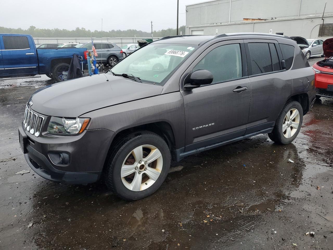 2017 JEEP COMPASS SPORT 4X4 — Front 3/4