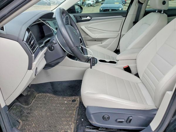 2022 VOLKSWAGEN JETTA SE w/ Sunroof — DENT
