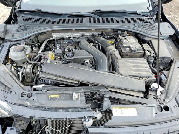 2022 VOLKSWAGEN JETTA SE w/ Sunroof — Engine bay
