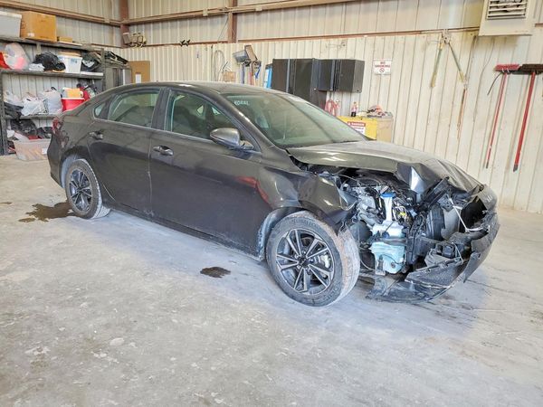 2024 KIA FORTE LX, LXS — Passenger 3/4