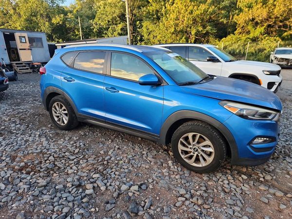 2016 HYUNDAI TUCSON — Passenger 3/4