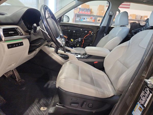 2022 KIA TELLURIDE SX — DENT