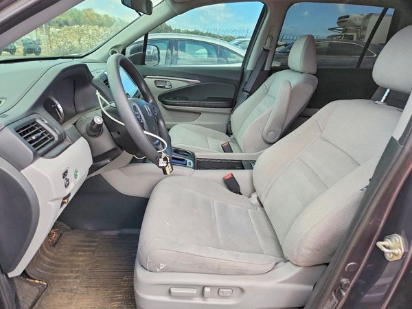 2017 HONDA PILOT EX — DENT