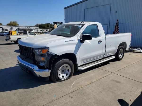 2026 CHEVROLET SILVERADO Work Truck — Front 3/4