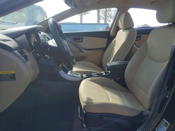 2012 HYUNDAI ELANTRA GLS(Middle grade) — DENT