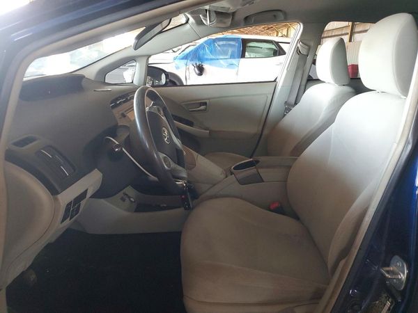2013 TOYOTA PRIUS — DENT
