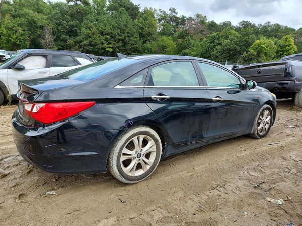 2012 HYUNDAI SONATA Middle level — PSRA