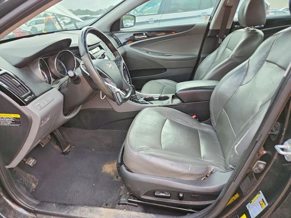 2012 HYUNDAI SONATA Middle level — DENT