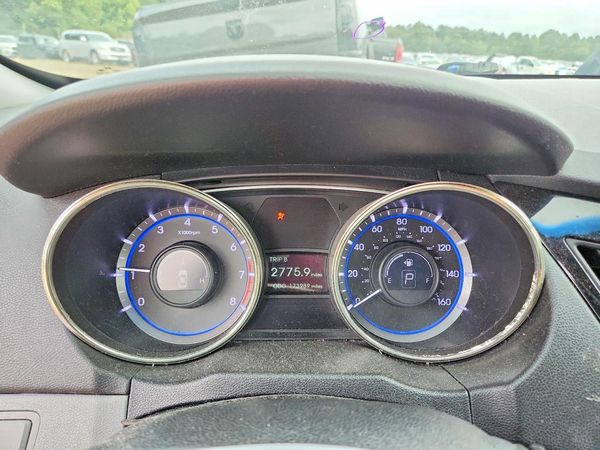 2012 HYUNDAI SONATA Middle level — ODOM