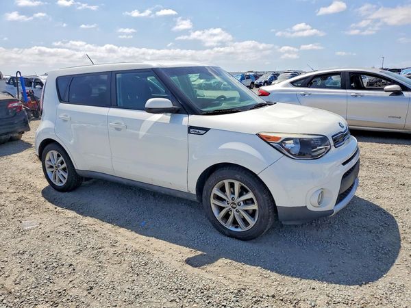 2018 KIA SOUL Plus — Passenger 3/4