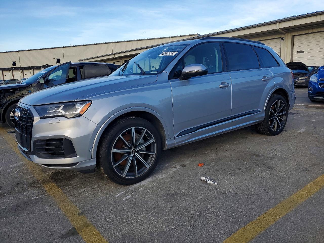 2021 AUDI Q7 — Front 3/4