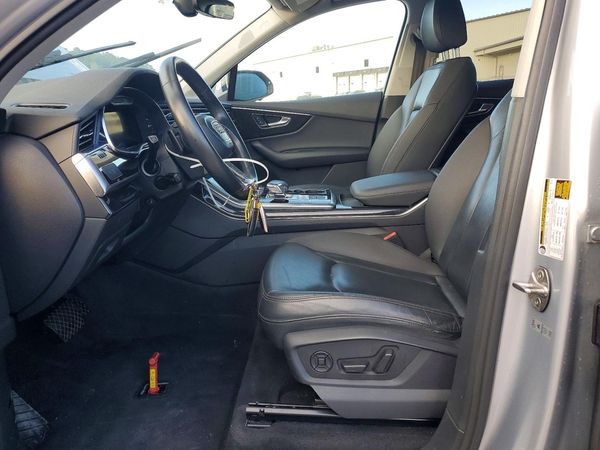 2021 AUDI Q7 — DENT