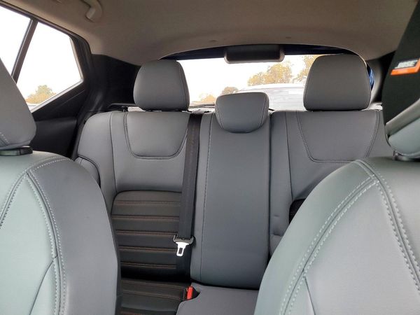 2021 NISSAN KICKS SR — SUVN