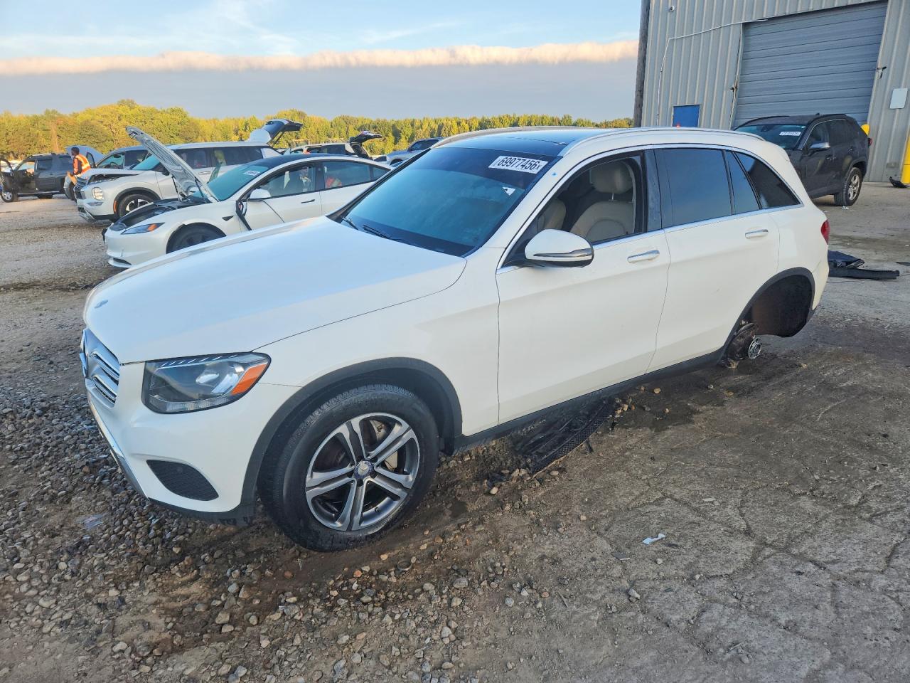 2017 MERCEDES-BENZ GLC-CLASS GLC300 — Front 3/4