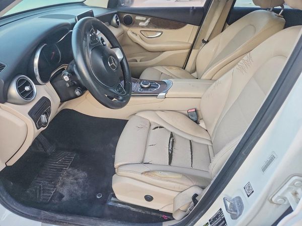 2017 MERCEDES-BENZ GLC-CLASS GLC300 — DENT