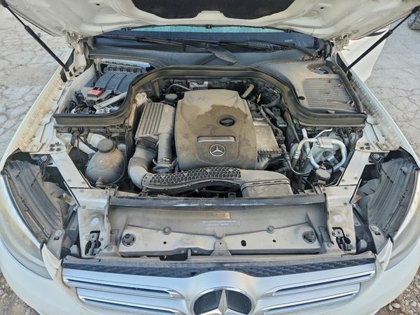 2017 MERCEDES-BENZ GLC-CLASS GLC300 — Engine bay