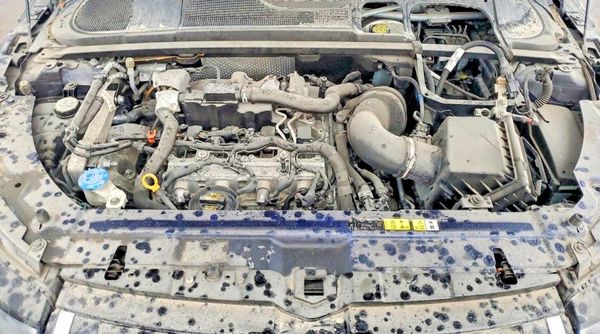 2018 LAND ROVER RANGEROVER SE/SE Premium — Engine bay