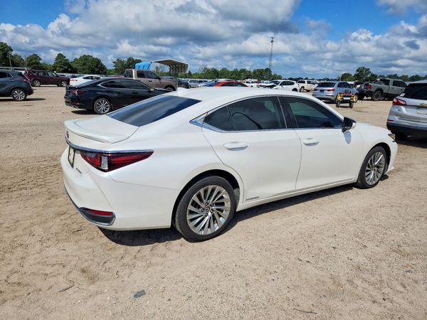2020 LEXUS ES 300h Luxury — PSRA