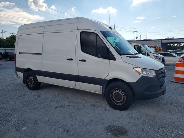 2023 MERCEDES-BENZ SPRINTER 907 (VS30) — Passenger 3/4