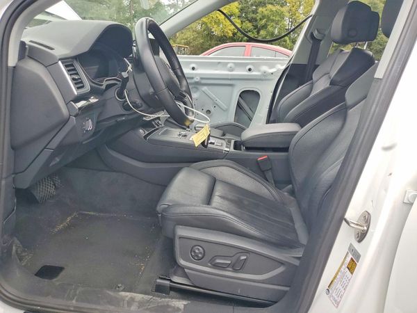 2018 AUDI Q5 quattro Premium Plus — DENT