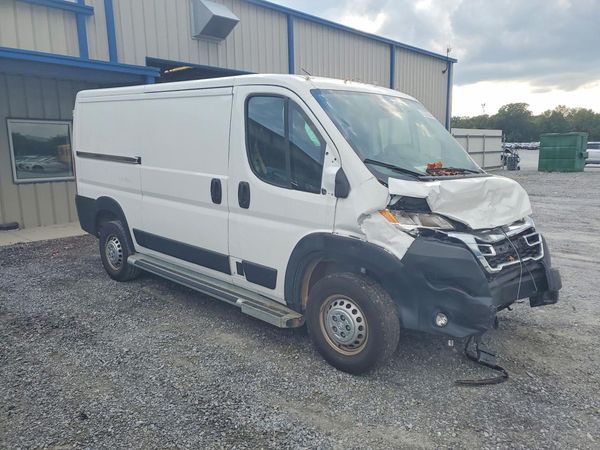 2025 RAM PROMASTER 2500 — Passenger 3/4