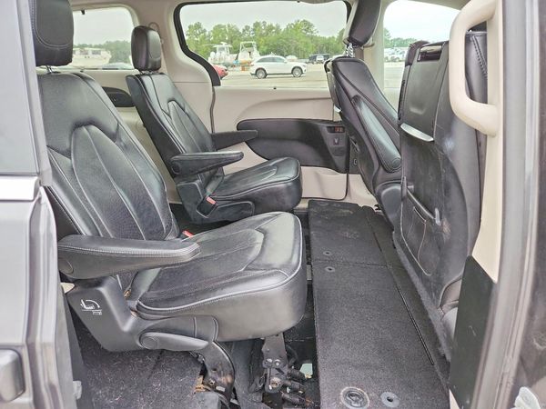 2018 CHRYSLER PACIFICA Limited — PSRS