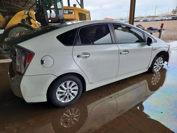 2015 TOYOTA PRIUS — PSRA