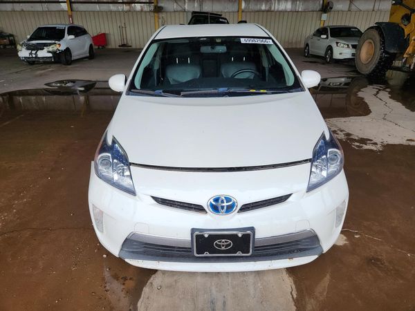 2015 TOYOTA PRIUS — DIRF