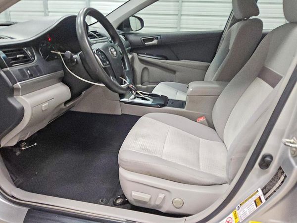 2014 TOYOTA CAMRY — DENT