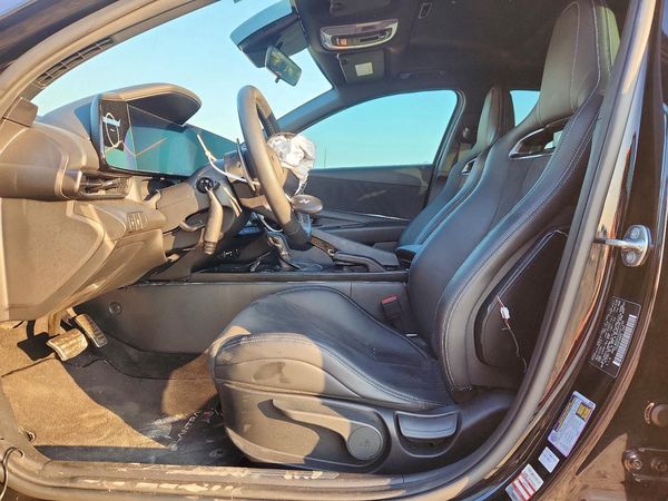 2025 HYUNDAI ELANTRA — DENT