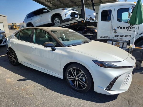 2026 TOYOTA CAMRY — Passenger 3/4